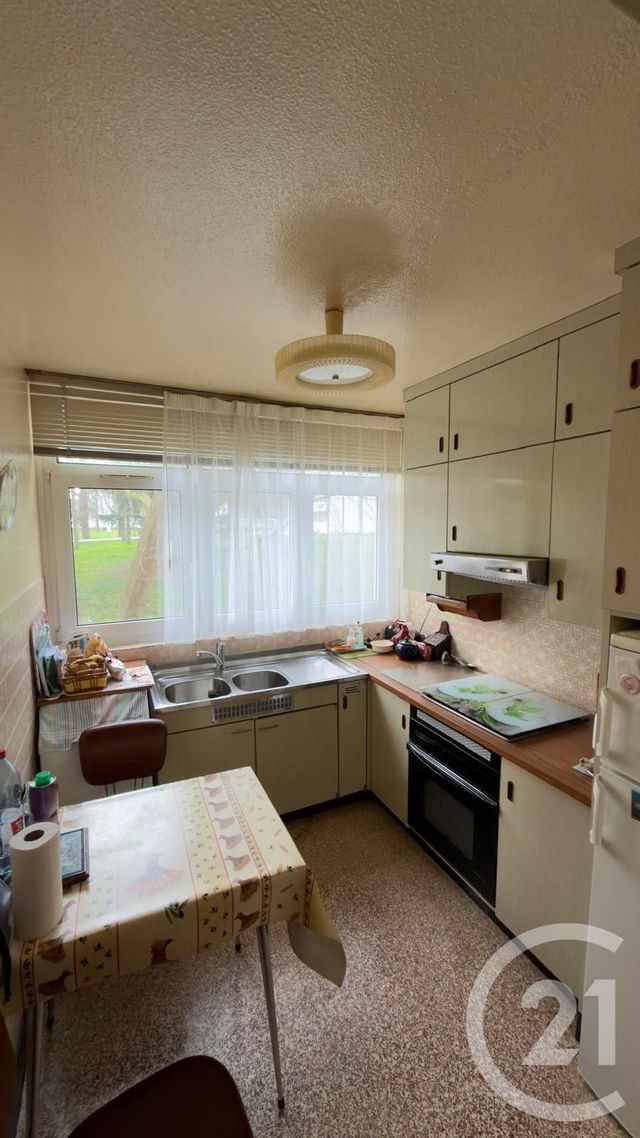 Appartement F4 à vendre - 4 pièces - 68.0 m2 - EVRY - 91 - ILE-DE-FRANCE - Century 21 Eureka