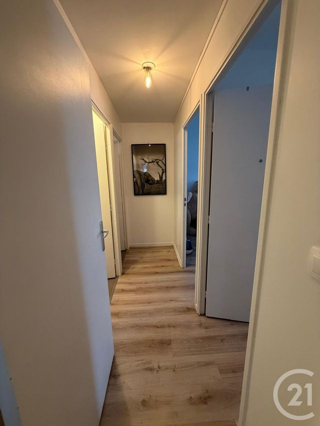 Appartement F3 à vendre - 3 pièces - 71.0 m2 - EVRY - 91 - ILE-DE-FRANCE - Century 21 Eureka