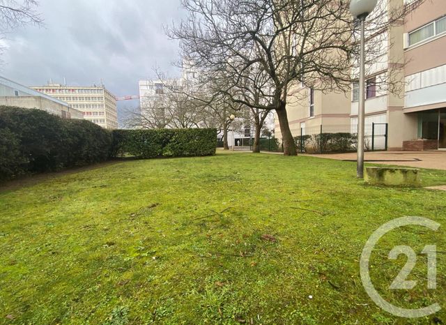 Afficher la photo en grand Appartement F3 à vendre - 3 pièces - 68.4 m2 - EVRY - 91 - ILE-DE-FRANCE - Century 21 Eureka