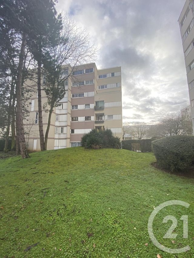 Afficher la photo en grand Appartement F3 à vendre - 3 pièces - 68.4 m2 - EVRY - 91 - ILE-DE-FRANCE - Century 21 Eureka