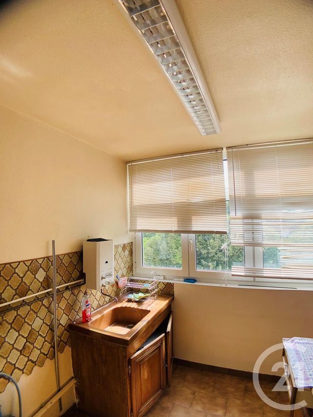 Afficher la photo en grand Appartement F3 à vendre - 3 pièces - 57.83 m2 - EVRY - 91 - ILE-DE-FRANCE - Century 21 Eureka