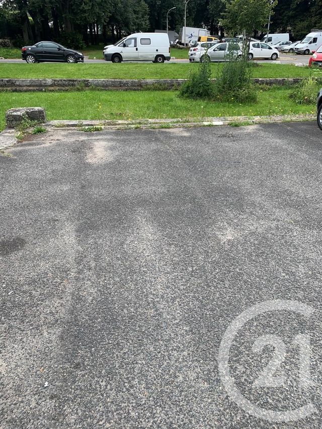 Afficher la photo en grand parking à vendre - 45.0 m2 - EVRY - 91 - ILE-DE-FRANCE - Century 21 Eureka