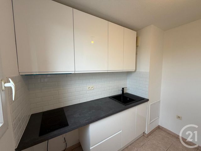 Appartement F2 à vendre - 2 pièces - 37.96 m2 - EVRY - 91 - ILE-DE-FRANCE - Century 21 Eureka
