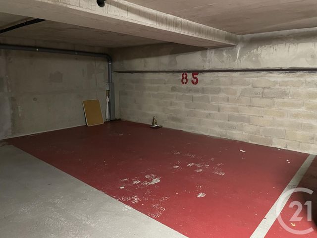 parking à louer - 12.5 m2 - PARIS - 75013 - ILE-DE-FRANCE - Century 21 Eureka
