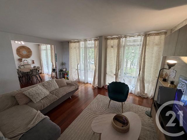 Appartement F5 à vendre - 5 pièces - 100.19 m2 - RIS ORANGIS - 91 - ILE-DE-FRANCE - Century 21 Eureka