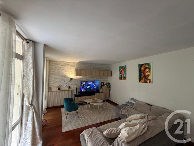 Appartement F5 à vendre - 5 pièces - 100.19 m2 - RIS ORANGIS - 91 - ILE-DE-FRANCE - Century 21 Eureka
