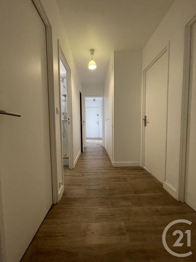 Appartement Chambre à louer - 1 pièce - 10.3 m2 - EVRY - 91 - ILE-DE-FRANCE - Century 21 Eureka