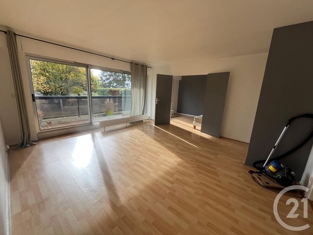 Appartement à vendre - 4 pièces - 75.11 m2 - EVRY - 91 - ILE-DE-FRANCE - Century 21 Eureka