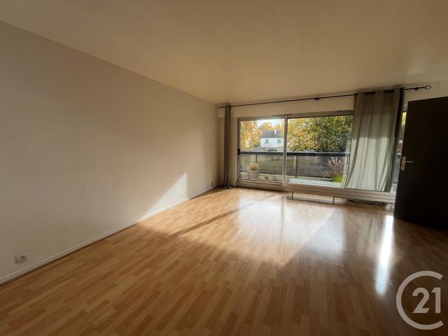 Appartement à vendre - 4 pièces - 75.11 m2 - EVRY - 91 - ILE-DE-FRANCE - Century 21 Eureka