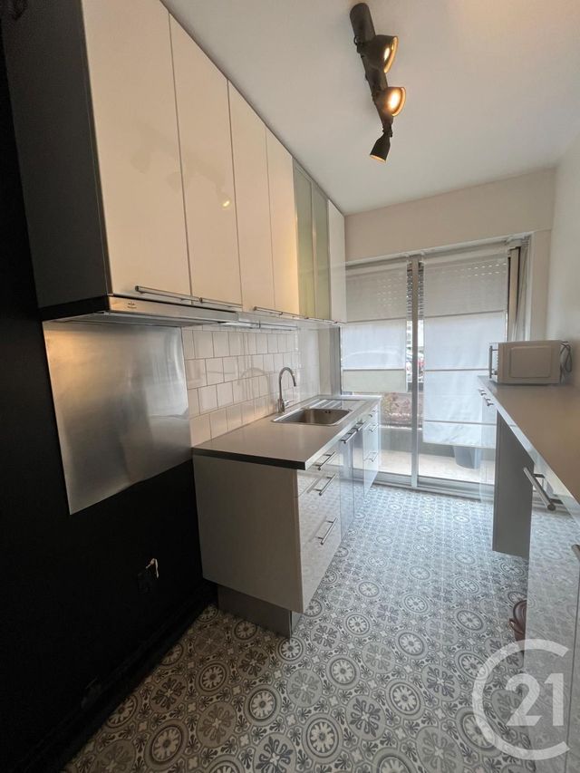 Appartement à vendre - 4 pièces - 75.11 m2 - EVRY - 91 - ILE-DE-FRANCE - Century 21 Eureka