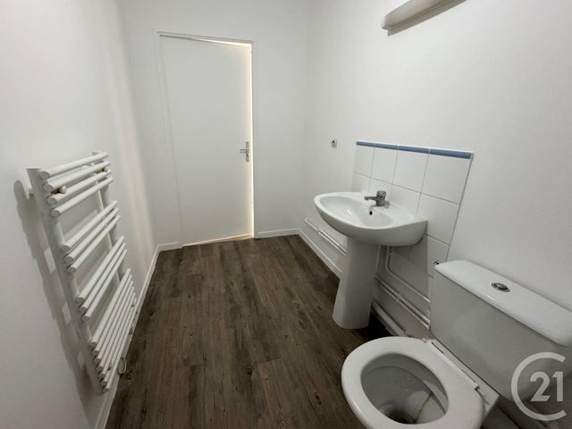 Appartement F2 à vendre - 2 pièces - 45.2 m2 - EVRY - 91 - ILE-DE-FRANCE - Century 21 Eureka