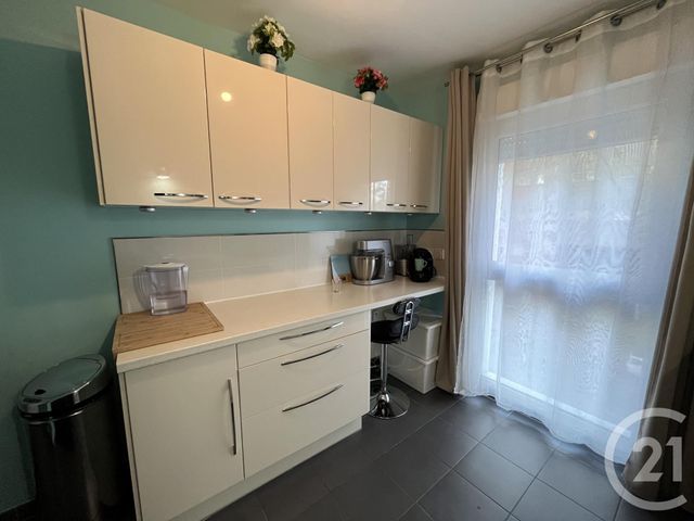 Appartement F3 à vendre - 3 pièces - 63.6 m2 - EVRY - 91 - ILE-DE-FRANCE - Century 21 Eureka