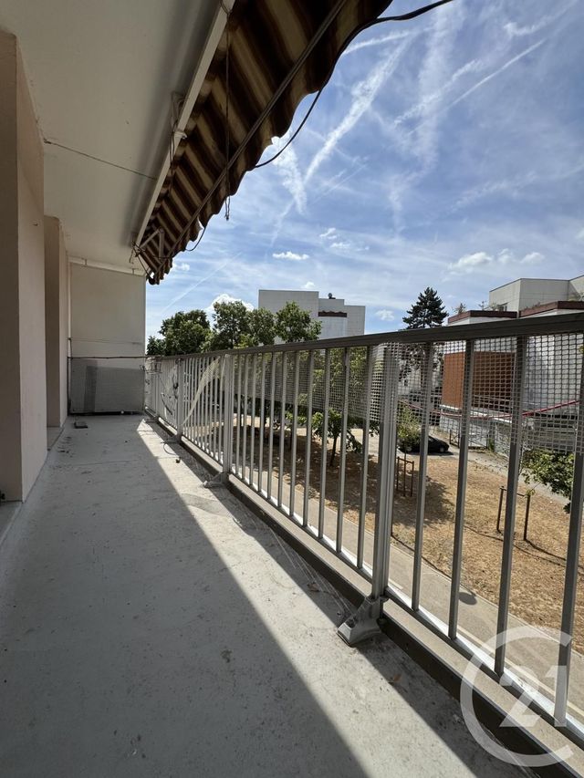 Appartement F3 à vendre - 3 pièces - 67.75 m2 - EVRY - 91 - ILE-DE-FRANCE - Century 21 Eureka
