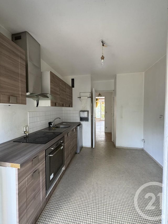 Appartement F3 à vendre - 3 pièces - 67.75 m2 - EVRY - 91 - ILE-DE-FRANCE - Century 21 Eureka