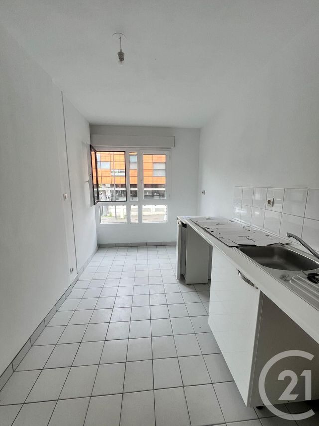 Afficher la photo en grand Appartement F4 à vendre - 4 pièces - 74.0 m2 - EVRY - 91 - ILE-DE-FRANCE - Century 21 Eureka
