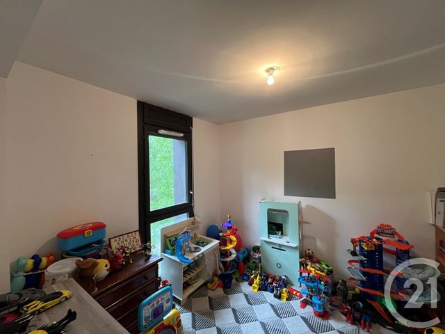 Afficher la photo en grand Appartement à vendre - 5 pièces - 81.15 m2 - RIS ORANGIS - 91 - ILE-DE-FRANCE - Century 21 Eureka