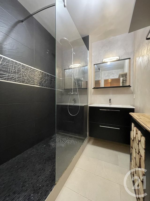 Afficher la photo en grand Appartement F2 à vendre - 2 pièces - 42.2 m2 - EVRY - 91 - ILE-DE-FRANCE - Century 21 Eureka