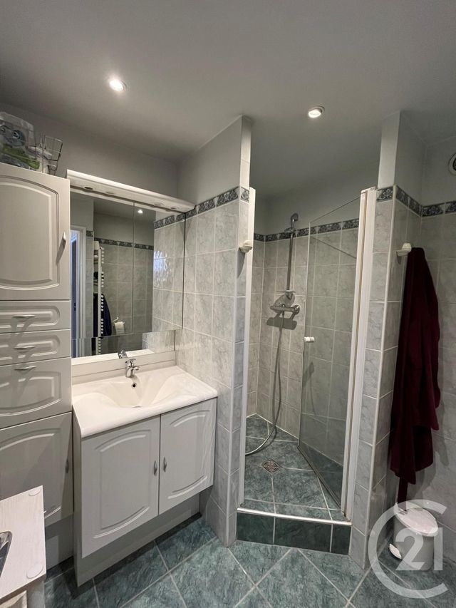 Appartement F4 à vendre - 4 pièces - 81.0 m2 - EVRY - 91 - ILE-DE-FRANCE - Century 21 Eureka