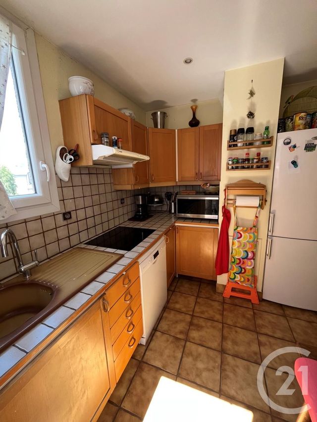 Appartement F4 à vendre - 4 pièces - 81.0 m2 - EVRY - 91 - ILE-DE-FRANCE - Century 21 Eureka