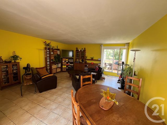 Appartement F4 à vendre - 4 pièces - 81.0 m2 - EVRY - 91 - ILE-DE-FRANCE - Century 21 Eureka