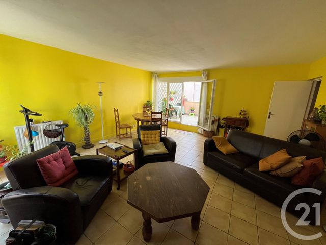 Appartement F4 à vendre - 4 pièces - 81.0 m2 - EVRY - 91 - ILE-DE-FRANCE - Century 21 Eureka