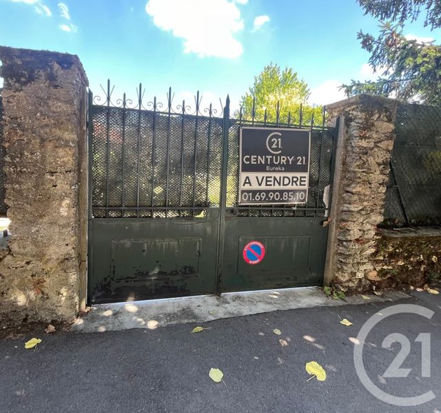 Afficher la photo en grand terrain à vendre - 986.0 m2 - EVRY - 91 - ILE-DE-FRANCE - Century 21 Eureka