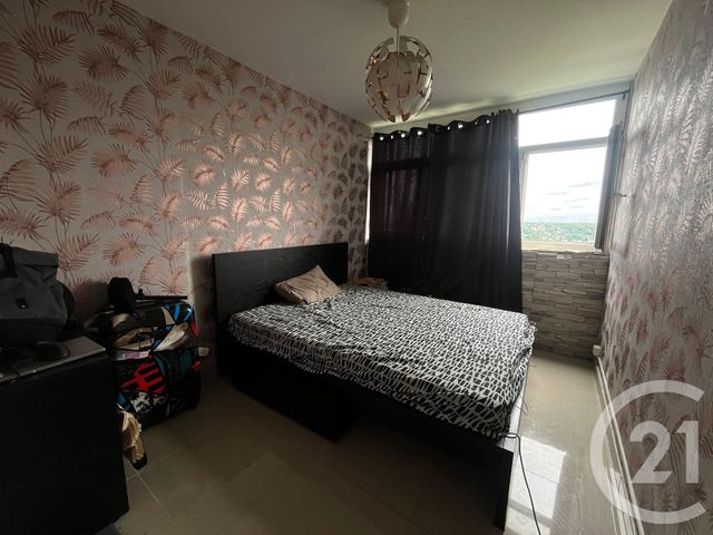 Appartement F4 à vendre - 4 pièces - 67.5 m2 - EVRY - 91 - ILE-DE-FRANCE - Century 21 Eureka