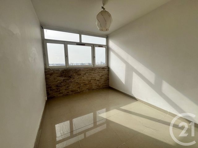 Appartement F4 à vendre - 4 pièces - 67.5 m2 - EVRY - 91 - ILE-DE-FRANCE - Century 21 Eureka