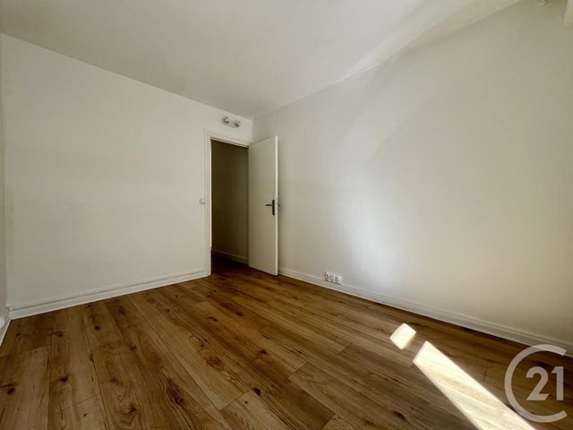 Afficher la photo en grand Appartement F4 à louer - 4 pièces - 72.95 m2 - EVRY - 91 - ILE-DE-FRANCE - Century 21 Eureka
