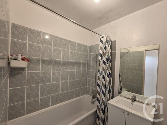 Appartement F3 à vendre - 3 pièces - 65.67 m2 - EVRY - 91 - ILE-DE-FRANCE - Century 21 Eureka