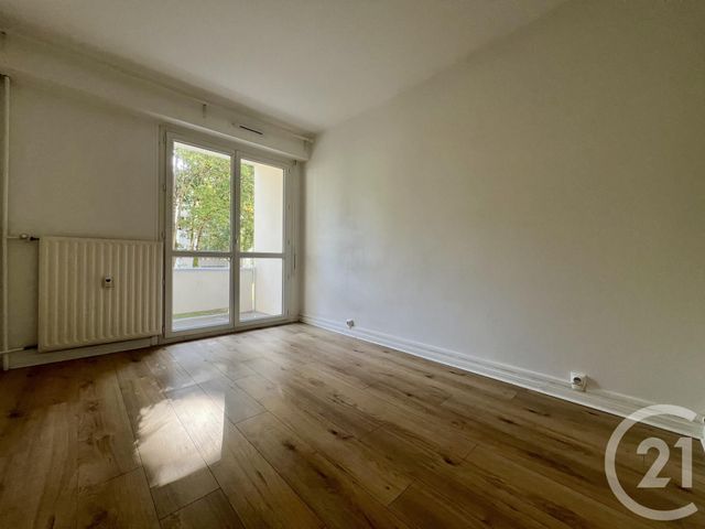 Afficher la photo en grand Appartement F4 à vendre - 4 pièces - 72.95 m2 - EVRY - 91 - ILE-DE-FRANCE - Century 21 Eureka