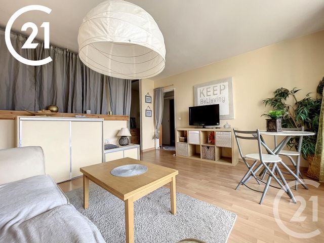 Afficher la photo en grand Appartement F1 à louer - 1 pièce - 39.56 m2 - EVRY - 91 - ILE-DE-FRANCE - Century 21 Eureka
