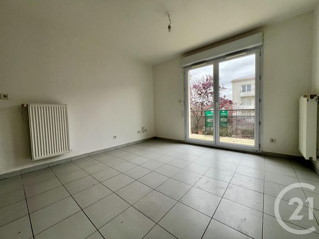 Appartement F1 bis à louer - 2 pièces - 31.08 m2 - COURCOURONNES - 91 - ILE-DE-FRANCE - Century 21 Eureka