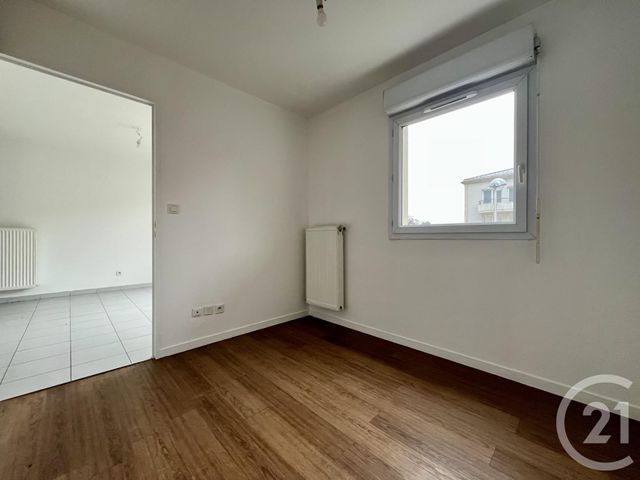 Appartement F1 bis à louer - 2 pièces - 31.08 m2 - COURCOURONNES - 91 - ILE-DE-FRANCE - Century 21 Eureka