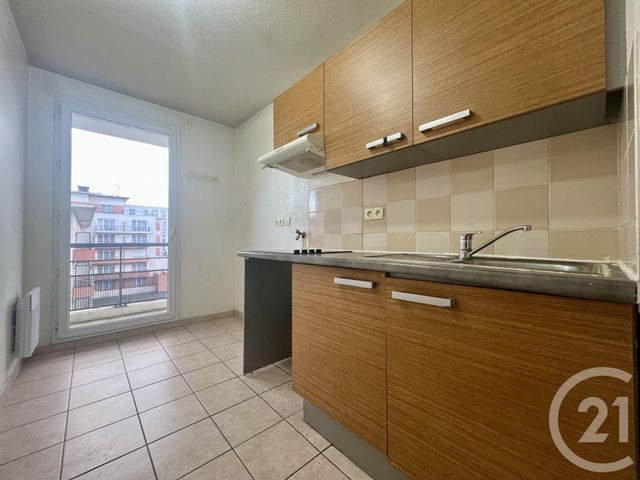 Appartement F3 à louer - 3 pièces - 55.42 m2 - EVRY - 91 - ILE-DE-FRANCE - Century 21 Eureka