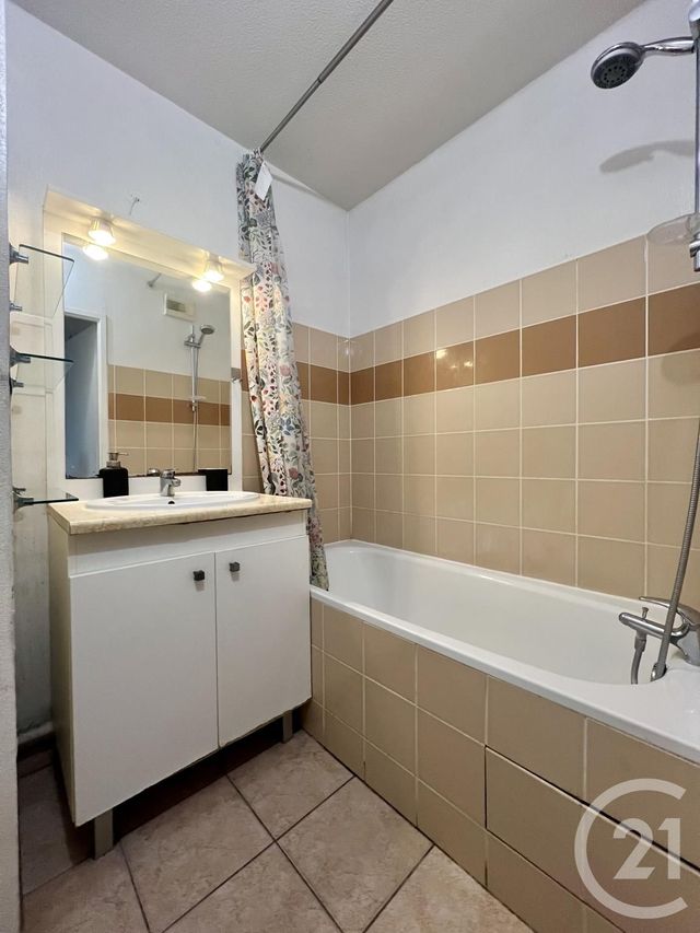 Appartement F3 à louer - 3 pièces - 55.42 m2 - EVRY - 91 - ILE-DE-FRANCE - Century 21 Eureka