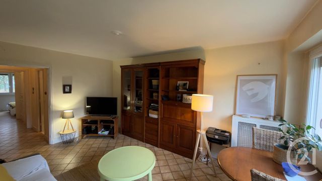 Appartement F2 à vendre - 2 pièces - 45.55 m2 - EVRY - 91 - ILE-DE-FRANCE - Century 21 Eureka