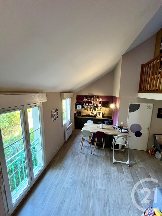 Appartement F2 à louer - 2 pièces - 45.67 m2 - CHALETTE SUR LOING - 45 - CENTRE - Century 21 Eureka