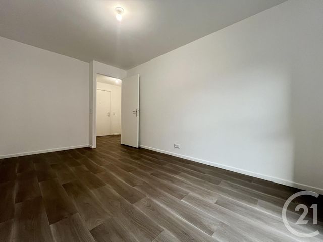 Appartement F3 à louer - 3 pièces - 64.74 m2 - EVRY - 91 - ILE-DE-FRANCE - Century 21 Eureka