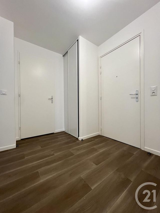 Appartement F3 à louer - 3 pièces - 64.74 m2 - EVRY - 91 - ILE-DE-FRANCE - Century 21 Eureka