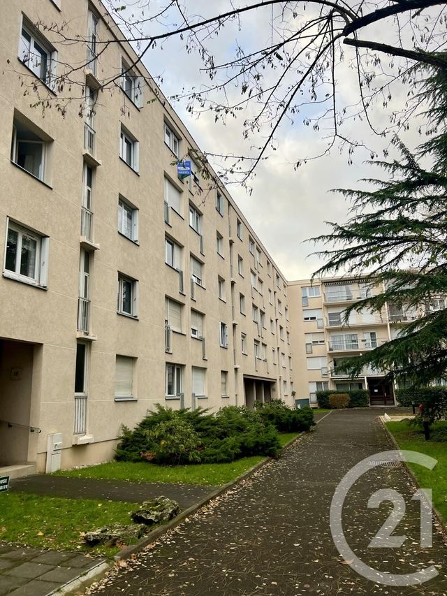 Appartement F3 à louer - 3 pièces - 64.11 m2 - EVRY - 91 - ILE-DE-FRANCE - Century 21 Eureka