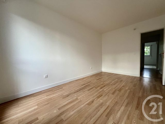 Appartement F3 à louer - 3 pièces - 64.11 m2 - EVRY - 91 - ILE-DE-FRANCE - Century 21 Eureka