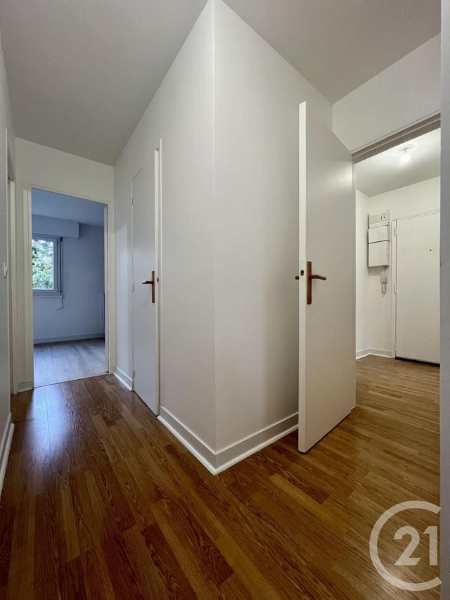 Appartement F3 à louer - 3 pièces - 64.11 m2 - EVRY - 91 - ILE-DE-FRANCE - Century 21 Eureka