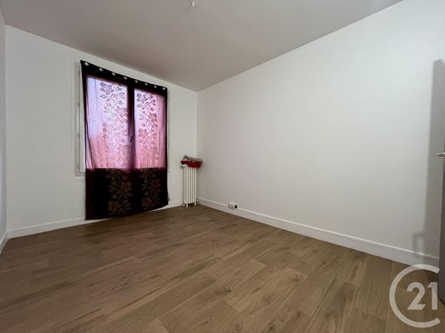 Appartement F3 à louer - 3 pièces - 64.44 m2 - RIS ORANGIS - 91 - ILE-DE-FRANCE - Century 21 Eureka