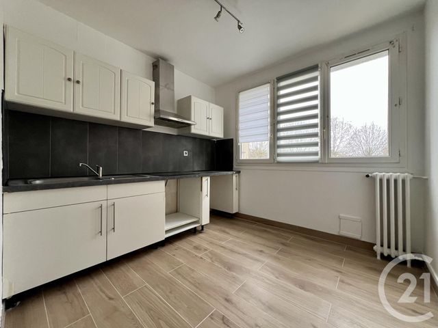 Appartement F3 à louer - 3 pièces - 64.44 m2 - RIS ORANGIS - 91 - ILE-DE-FRANCE - Century 21 Eureka