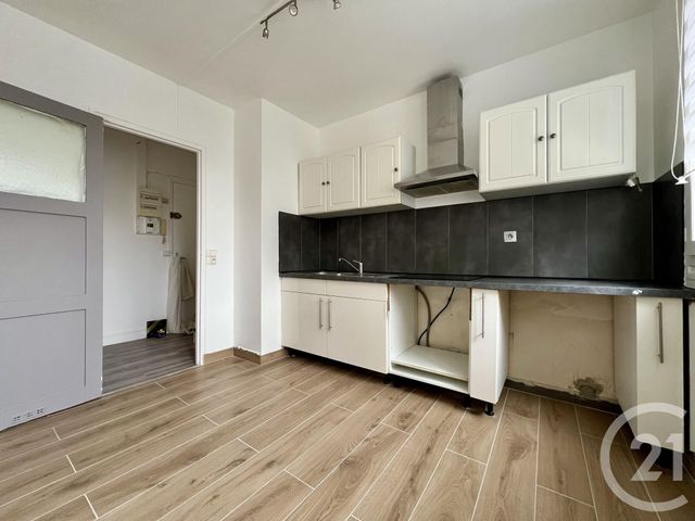 Appartement F3 à louer - 3 pièces - 64.44 m2 - RIS ORANGIS - 91 - ILE-DE-FRANCE - Century 21 Eureka