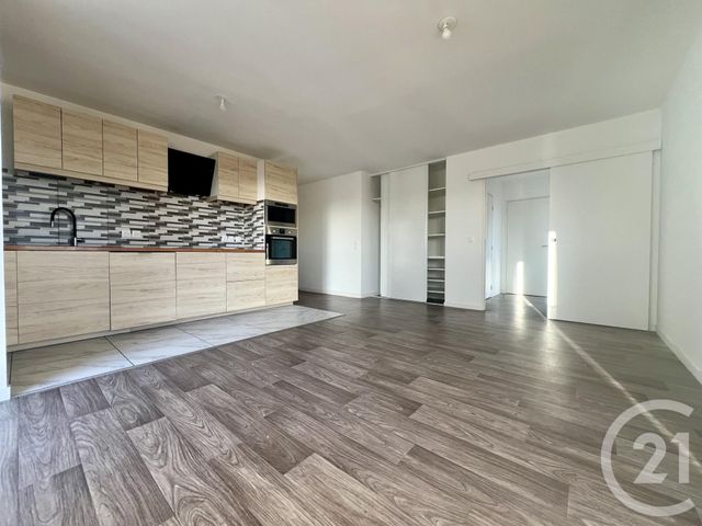 Appartement F3 à louer - 3 pièces - 64.43 m2 - EVRY - 91 - ILE-DE-FRANCE - Century 21 Eureka