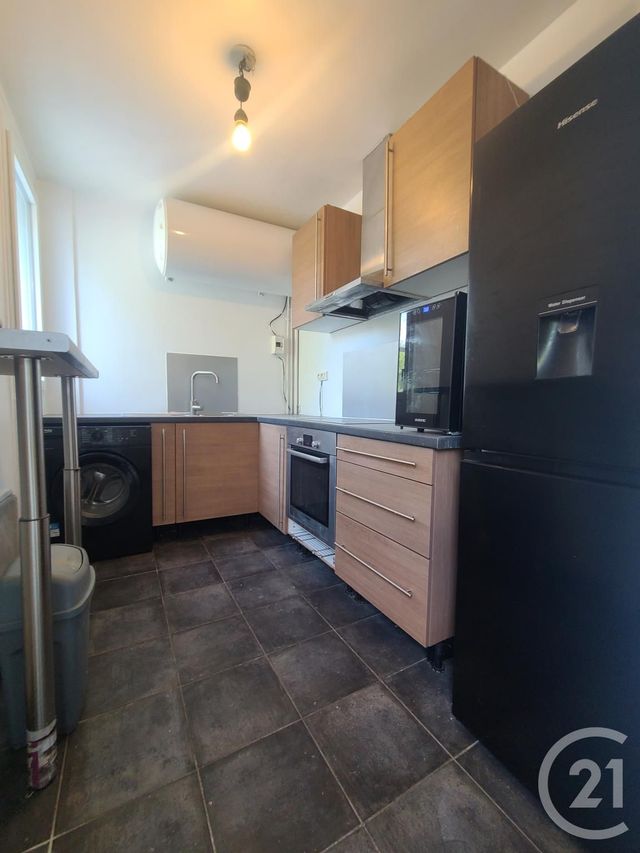 Appartement F2 à louer - 2 pièces - 40.38 m2 - EVRY - 91 - ILE-DE-FRANCE - Century 21 Eureka