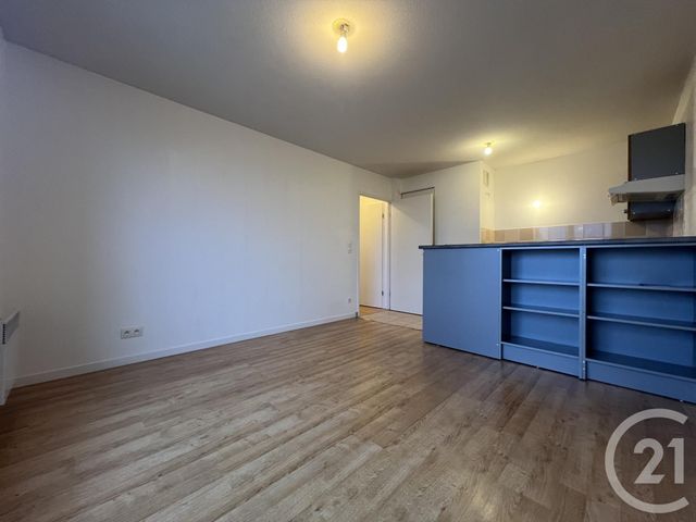 Appartement F2 à louer - 2 pièces - 35.62 m2 - EVRY - 91 - ILE-DE-FRANCE - Century 21 Eureka