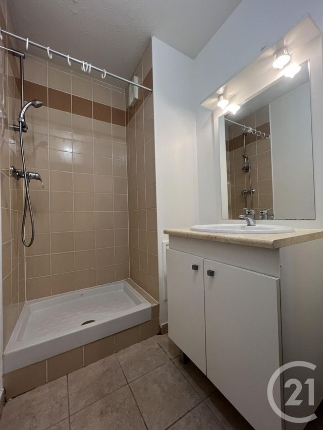 Appartement F2 à louer - 2 pièces - 35.62 m2 - EVRY - 91 - ILE-DE-FRANCE - Century 21 Eureka